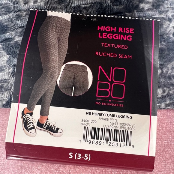 NWT No Boundaries Snake Print Honeycomb Leggings - Picture 11 of 11